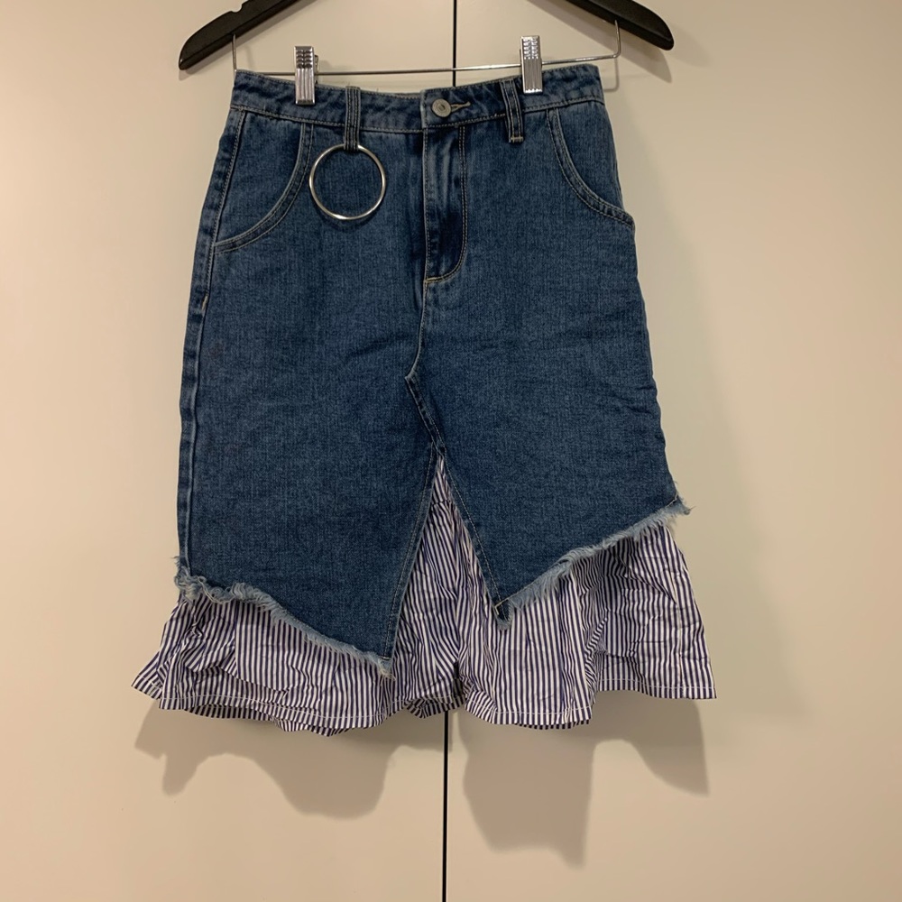 🤩brand new🤩very fashionable skirt